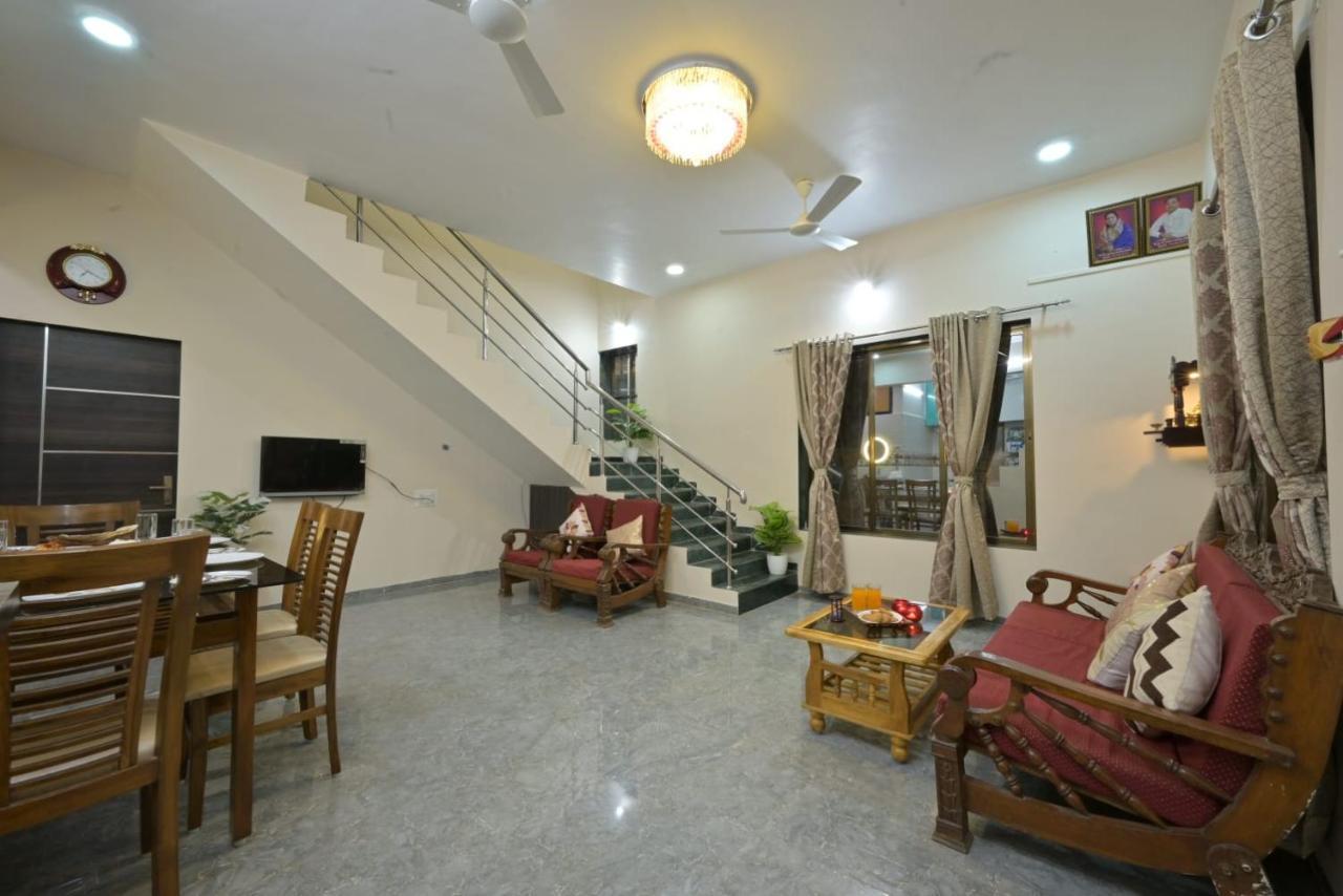 Mauli Villa Нерал Екстериор снимка