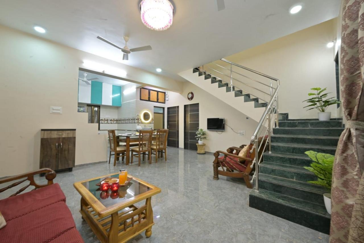 Mauli Villa Нерал Екстериор снимка